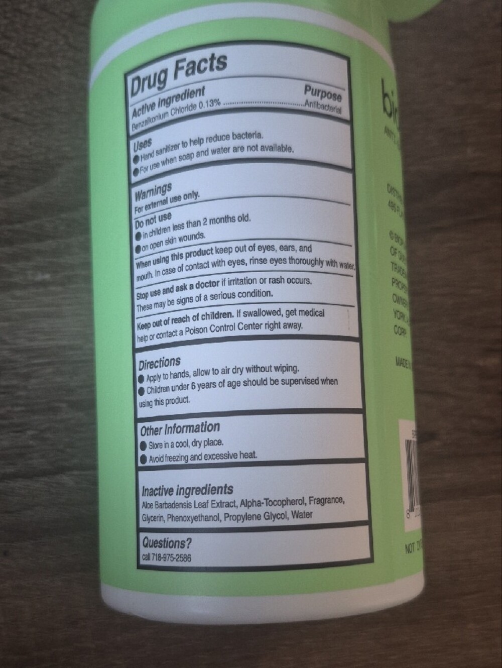 Anti-Bacterial Hand Wipes — Fresh Morning Breeze (Green) Packs Of 4 - Picture 3 of 4